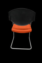 Laden Sie das Bild in den Galerie-Viewer, Giroflex G16 Freischwinger mit Armlehnen - Stoff - Orange