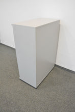 Laden Sie das Bild in den Galerie-Viewer, Steelcase Tenaro Ordner-Regal für 3 Ordner-Reihen 800mm breit - Holz - Lichtgrau