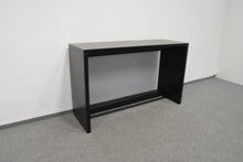 Laden Sie das Bild in den Galerie-Viewer, horgenglarus Miro Hochtisch fixe Höhe von 1100mm - 1800x600mm - Holz - Buche Schwarz