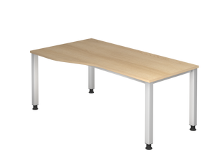 Schlichter Eck-Schreibtisch mit Tischplatte in Eichendekor und hellen, metallenen Beinen